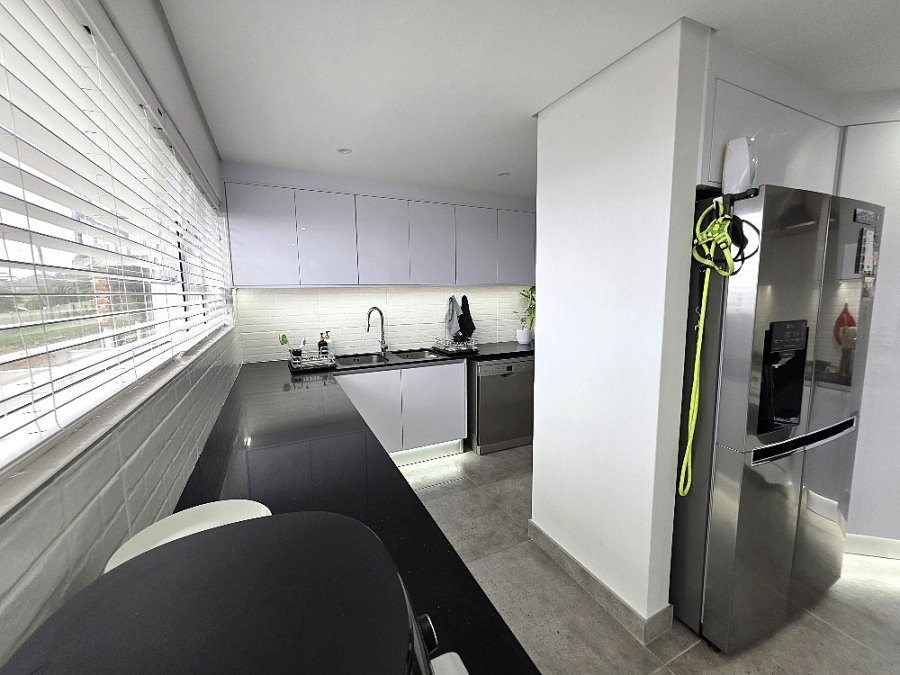 3 Bedroom Property for Sale in Dana Bay Western Cape